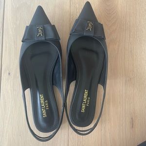 Flat sling back shoes. Never been worn size 41